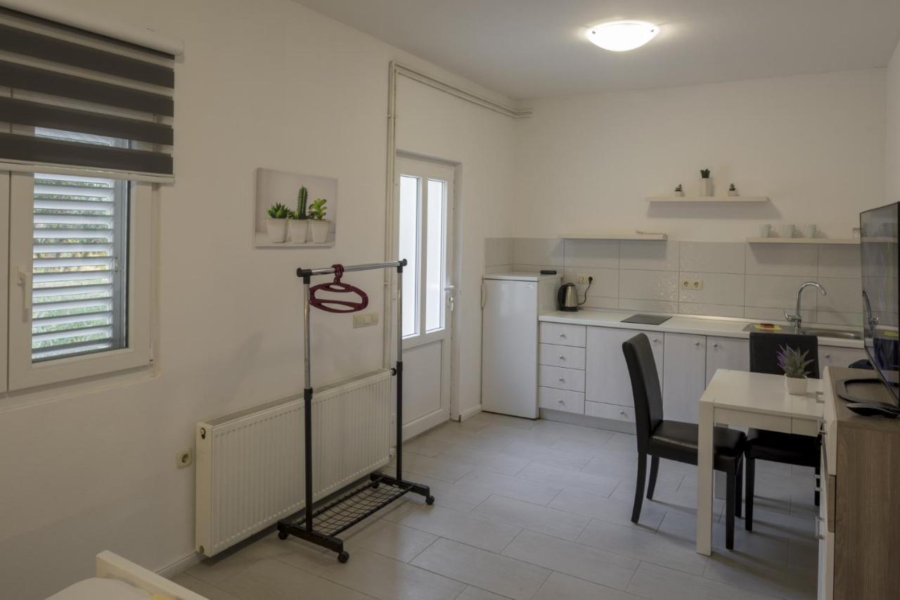 Apartments With A Parking Space Zuljana, Peljesac - 4573 Buitenkant foto