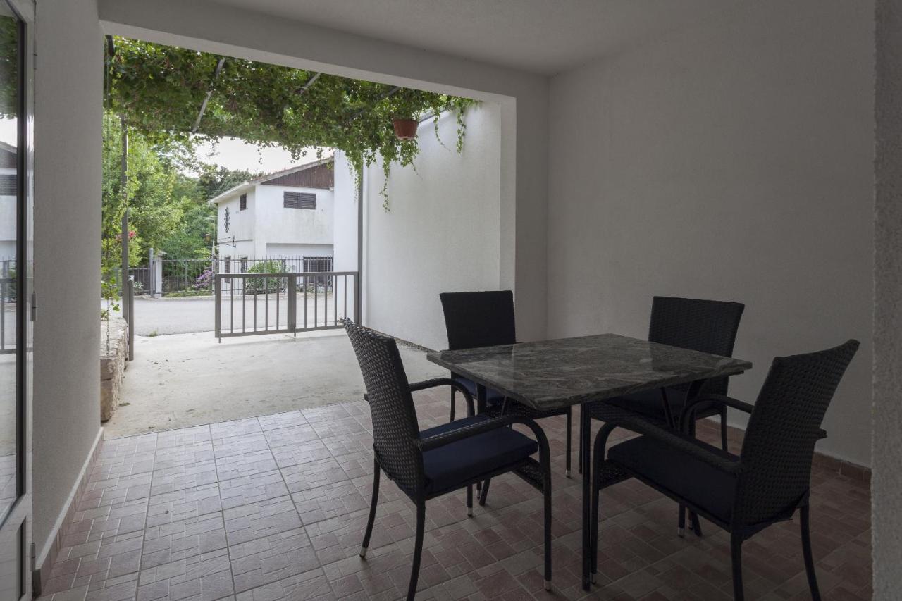 Apartments With A Parking Space Zuljana, Peljesac - 4573 Buitenkant foto